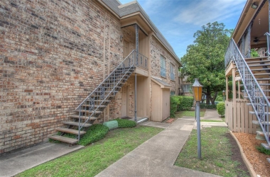 4415 Bellaire Drive, Texas, 76109, 1 Bedroom Bedrooms, 4 Rooms Rooms,1 BathroomBathrooms,Residential,For Sale,Bellaire,14372054