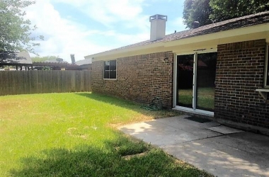 3411 Hickory Hill Drive, Texas, 76014, 3 Bedrooms Bedrooms, 2 Rooms Rooms,2 BathroomsBathrooms,Residential,For Sale,Hickory Hill,14389891