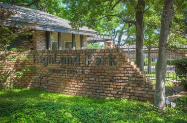 2145 Fountain Square Drive, Texas, 76107, 2 Bedrooms Bedrooms, 2 Rooms Rooms,2 BathroomsBathrooms,Residential,For Sale,Fountain Square,14741534