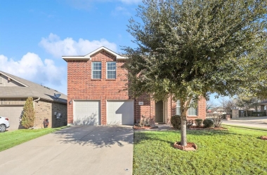 10400 Wagon Rut Court, Texas, 76108, 4 Bedrooms Bedrooms, 12 Rooms Rooms,2 BathroomsBathrooms,Residential,For Sale,Wagon Rut,14742029
