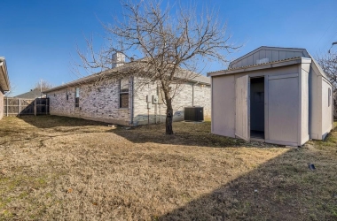 814 Ponselle Drive, Texas, 76001, 4 Bedrooms Bedrooms, 8 Rooms Rooms,2 BathroomsBathrooms,Residential,For Sale,Ponselle,14745006