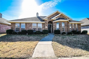 4917 Basil Drive, Texas, 75070, 4 Bedrooms Bedrooms, 2 Rooms Rooms,2 BathroomsBathrooms,Residential,For Sale,Basil,14760448