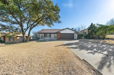 1210 Noble Avenue, Texas, 75006, 4 Bedrooms Bedrooms, 3 Rooms Rooms,2 BathroomsBathrooms,Residential,For Sale,Noble,14760472