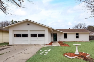 1809 Guinevere Street, Texas, 76014, 4 Bedrooms Bedrooms, 2 Rooms Rooms,2 BathroomsBathrooms,Residential,For Sale,Guinevere,14761600