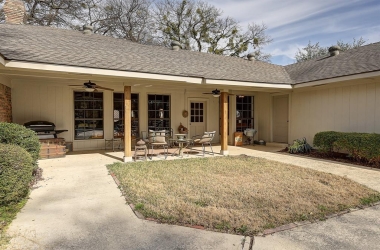2801 Country Valley Road, Texas, 75043, 4 Bedrooms Bedrooms, 10 Rooms Rooms,2 BathroomsBathrooms,Residential,For Sale,Country Valley,14762889