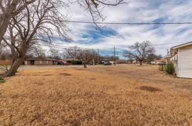 214 Russell Street, Texas, 76108, 3 Bedrooms Bedrooms, ,1 BathroomBathrooms,Residential,For Sale,Russell,14763809