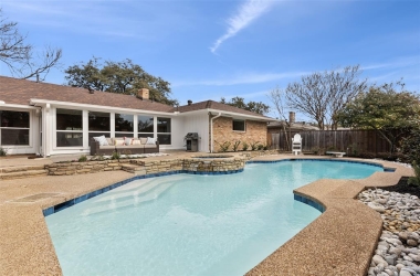 7048 Town Bluff Drive, Texas, 75248, 5 Bedrooms Bedrooms, 15 Rooms Rooms,3 BathroomsBathrooms,Residential,For Sale,Town Bluff,14764454