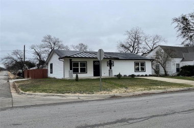 3701 May Street, Texas, 76110, 3 Bedrooms Bedrooms, 2 Rooms Rooms,2 BathroomsBathrooms,Residential,For Sale,May,14764839