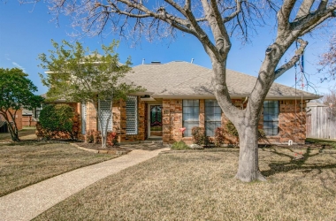 329 Clear Haven Drive, Dallas, 75019, 3 Bedrooms Bedrooms, 10 Rooms Rooms,2 BathroomsBathrooms,Residential,For Sale,Clear Haven,14276633