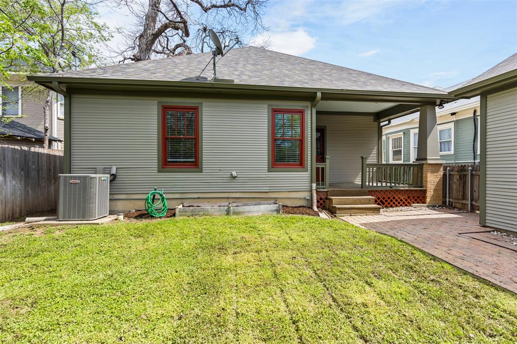 1320 College Avenue, Fort Worth, 76104, 3 Bedrooms Bedrooms, ,2 BathroomsBathrooms,Residential,For Sale,College,20565091