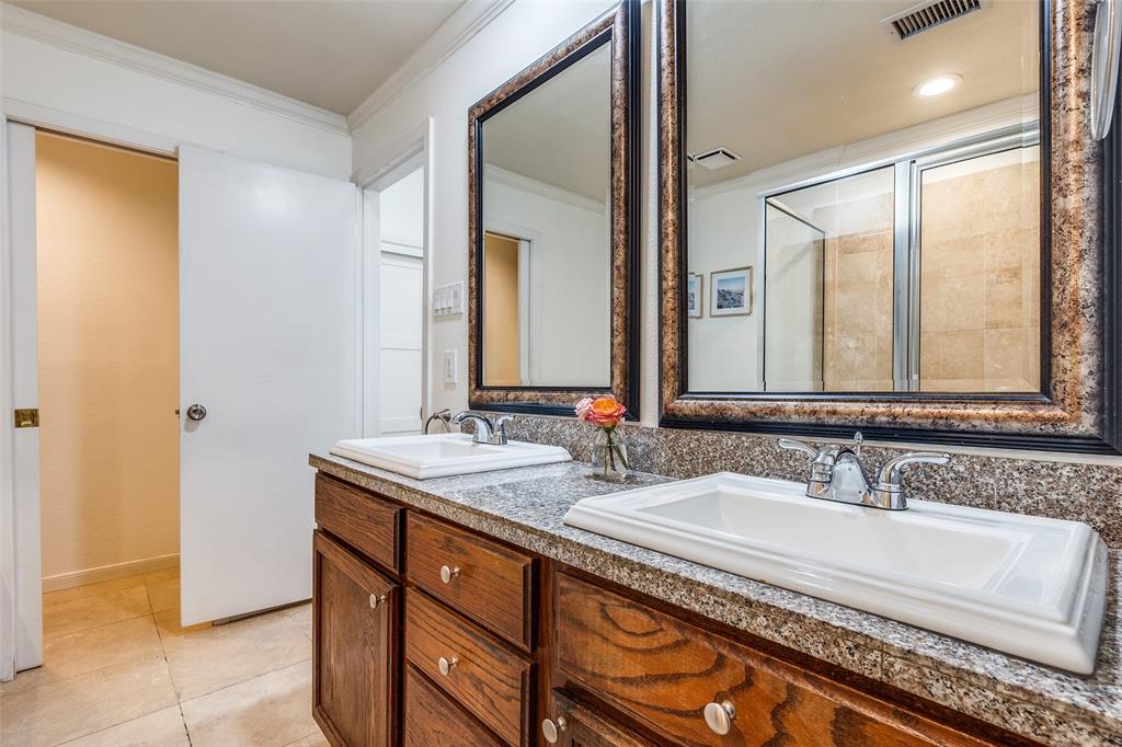 3235 Cole Avenue, Dallas, 75204, 2 Bedrooms Bedrooms, ,2 BathroomsBathrooms,Residential,For Sale,WOODSHIRE COURT CONDOS,Cole,20591144