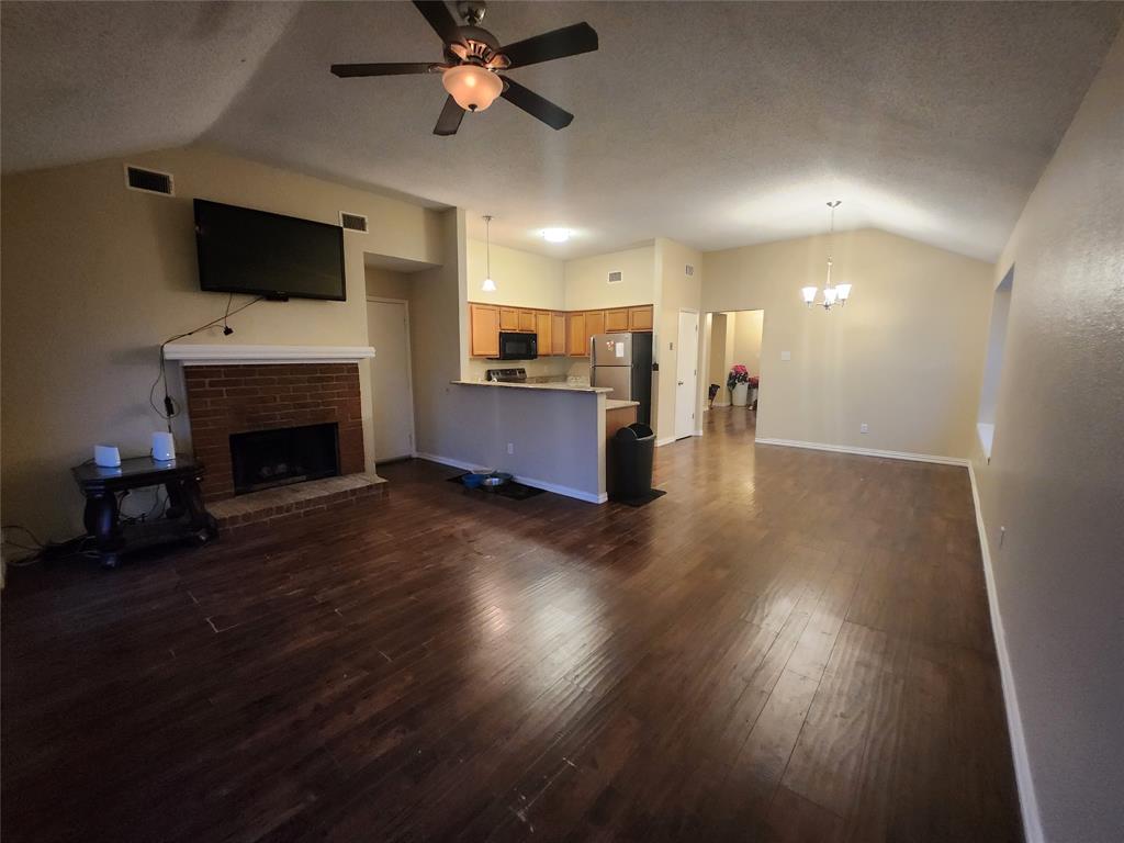 1611 Thomaswood Lane, Dallas, 75253, 3 Bedrooms Bedrooms, ,2 BathroomsBathrooms,Residential,For Sale,Thomaswood,20513359