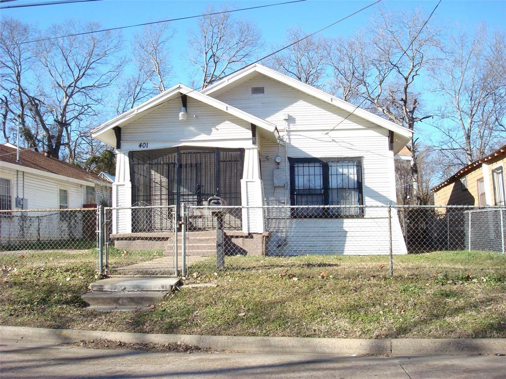 401 Moore Street, Dallas, 75203, 2 Bedrooms Bedrooms, ,1 BathroomBathrooms,Residential,For Sale,Moore,20509608