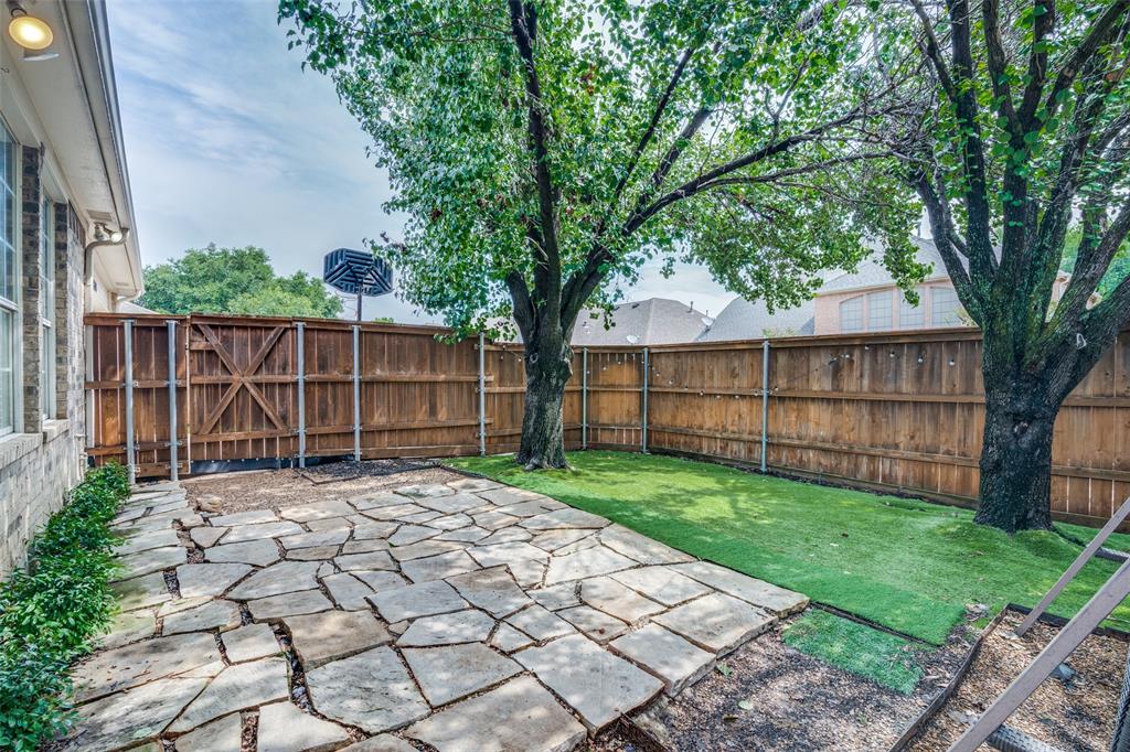8604 Ironwood Drive, Irving, 75063, 3 Bedrooms Bedrooms, ,2 BathroomsBathrooms,Residential,For Sale,Ironwood,20634470